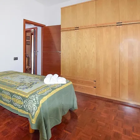 2 Bedroom In *