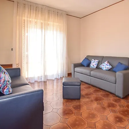 2 Bedroom In アパート *